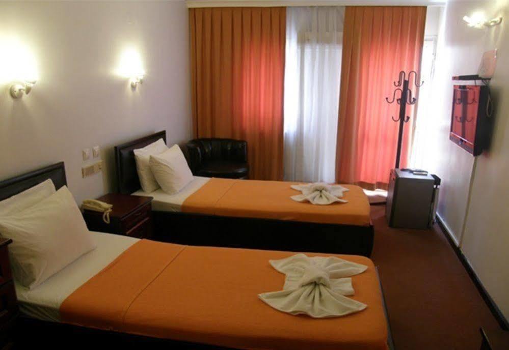 Hotel Balca Smirne Esterno foto